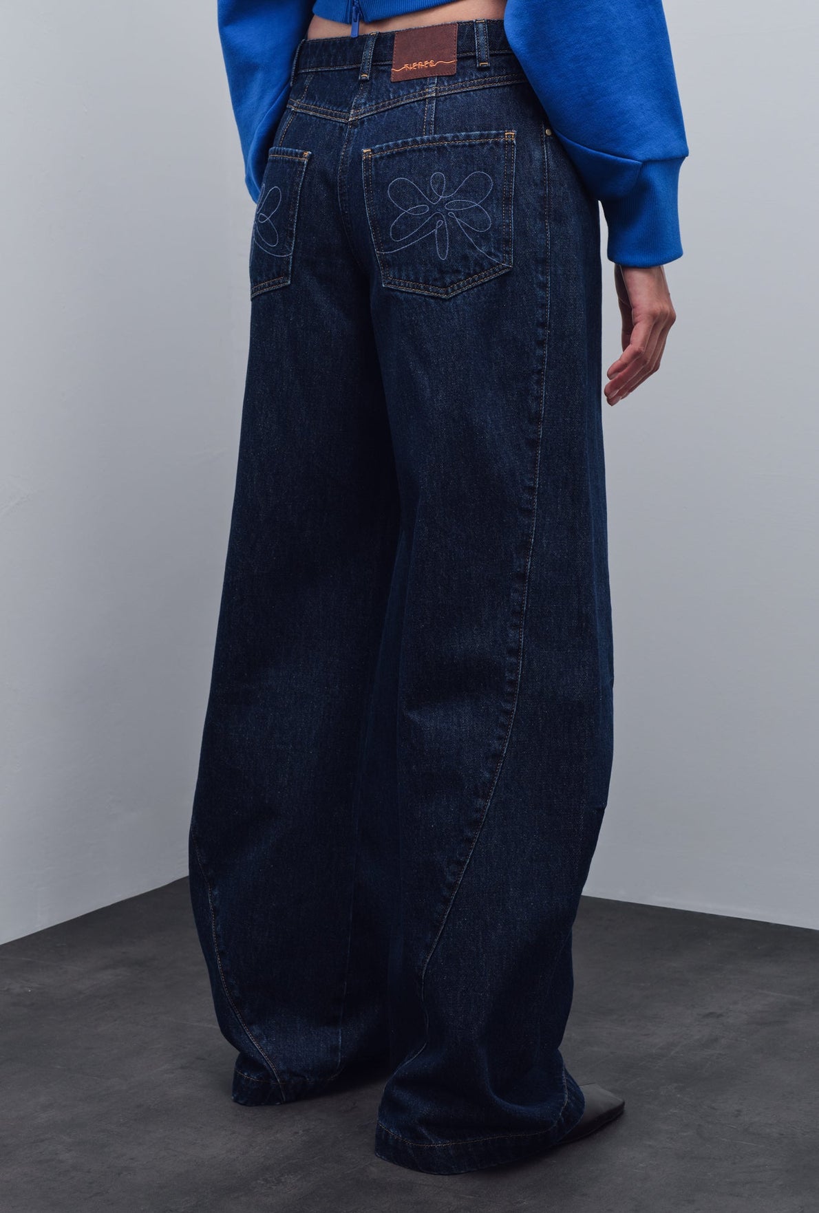 DORIA BARREL DENIM PANTS