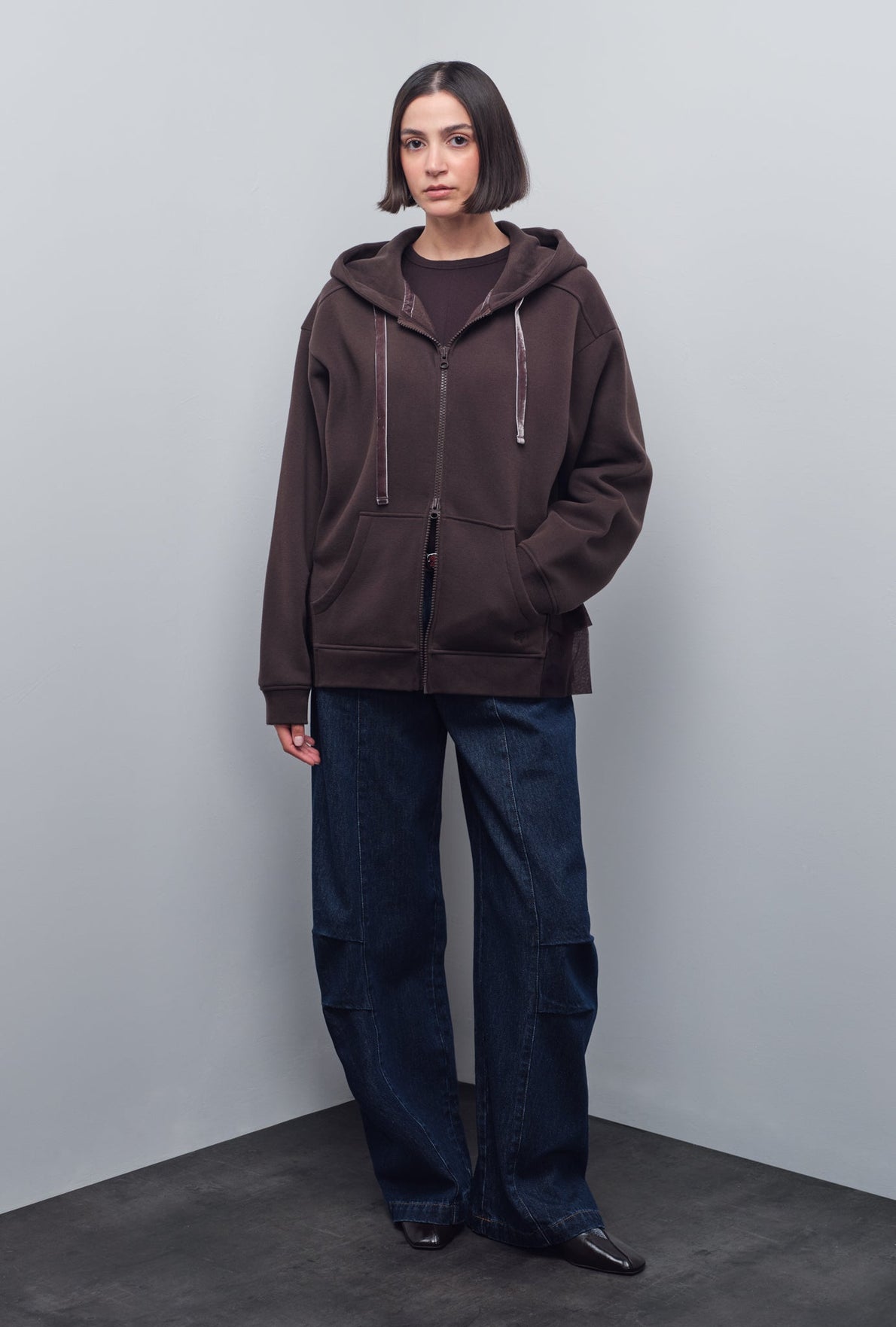 HUSH VOLUME ZIP-UP HOODIE