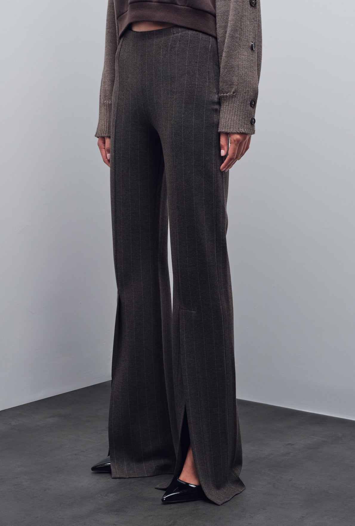 PEREM SLIT PANTS