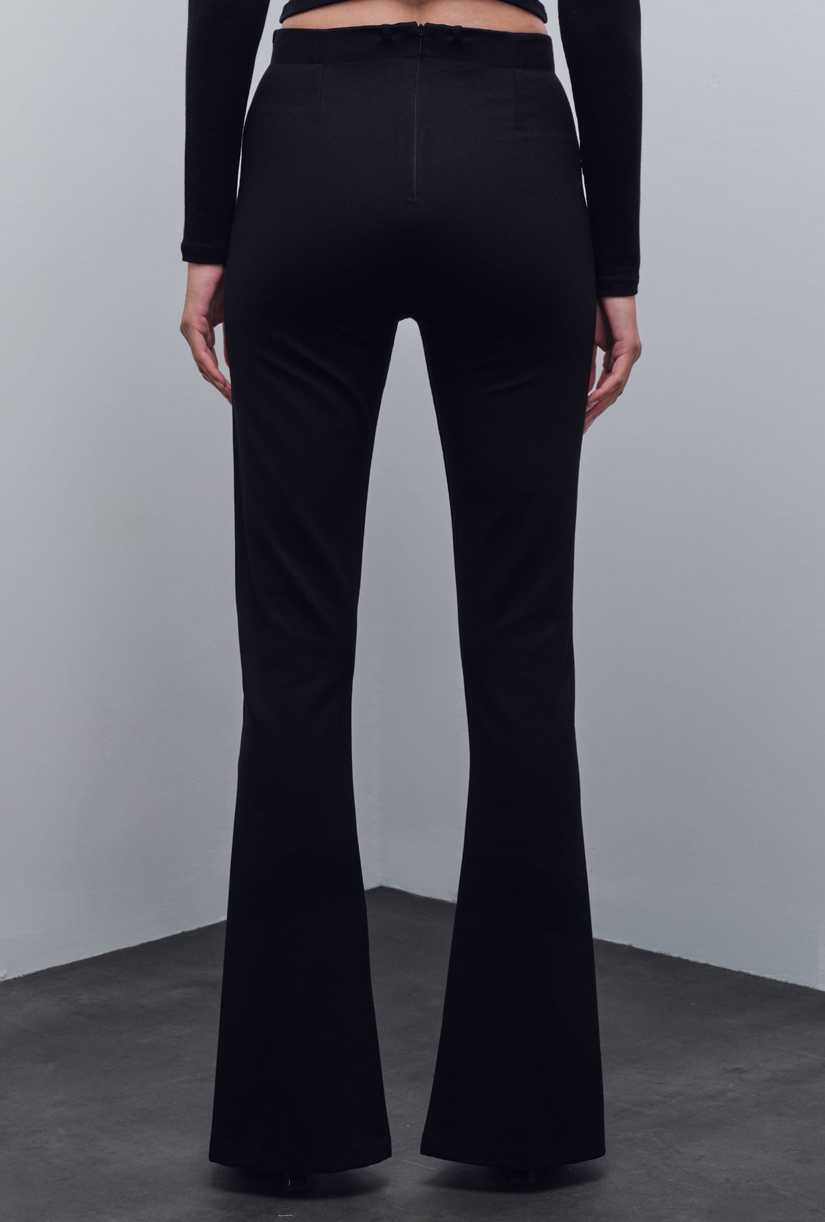 PLOT FLARED PANTS