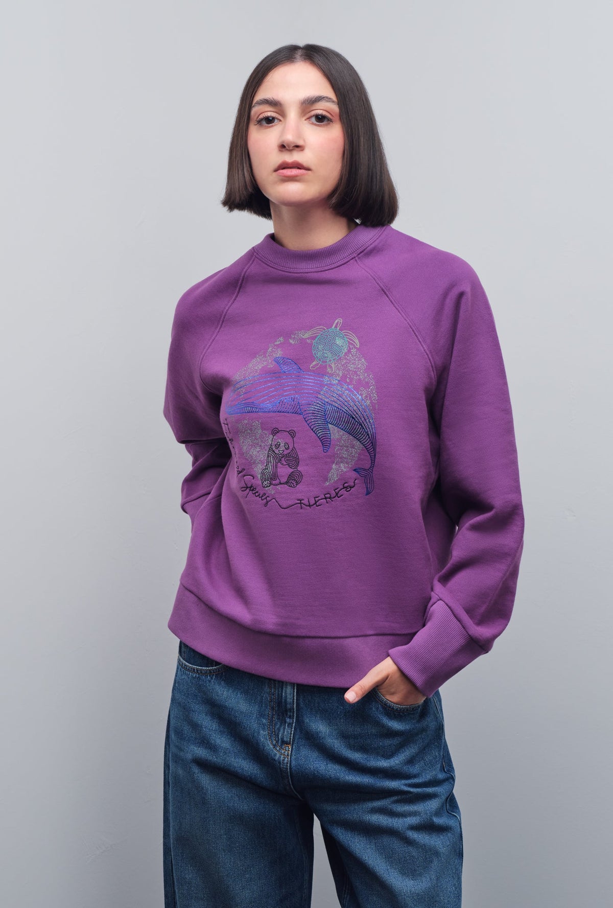 SOLID GRAPHIC SWEATSHIRT