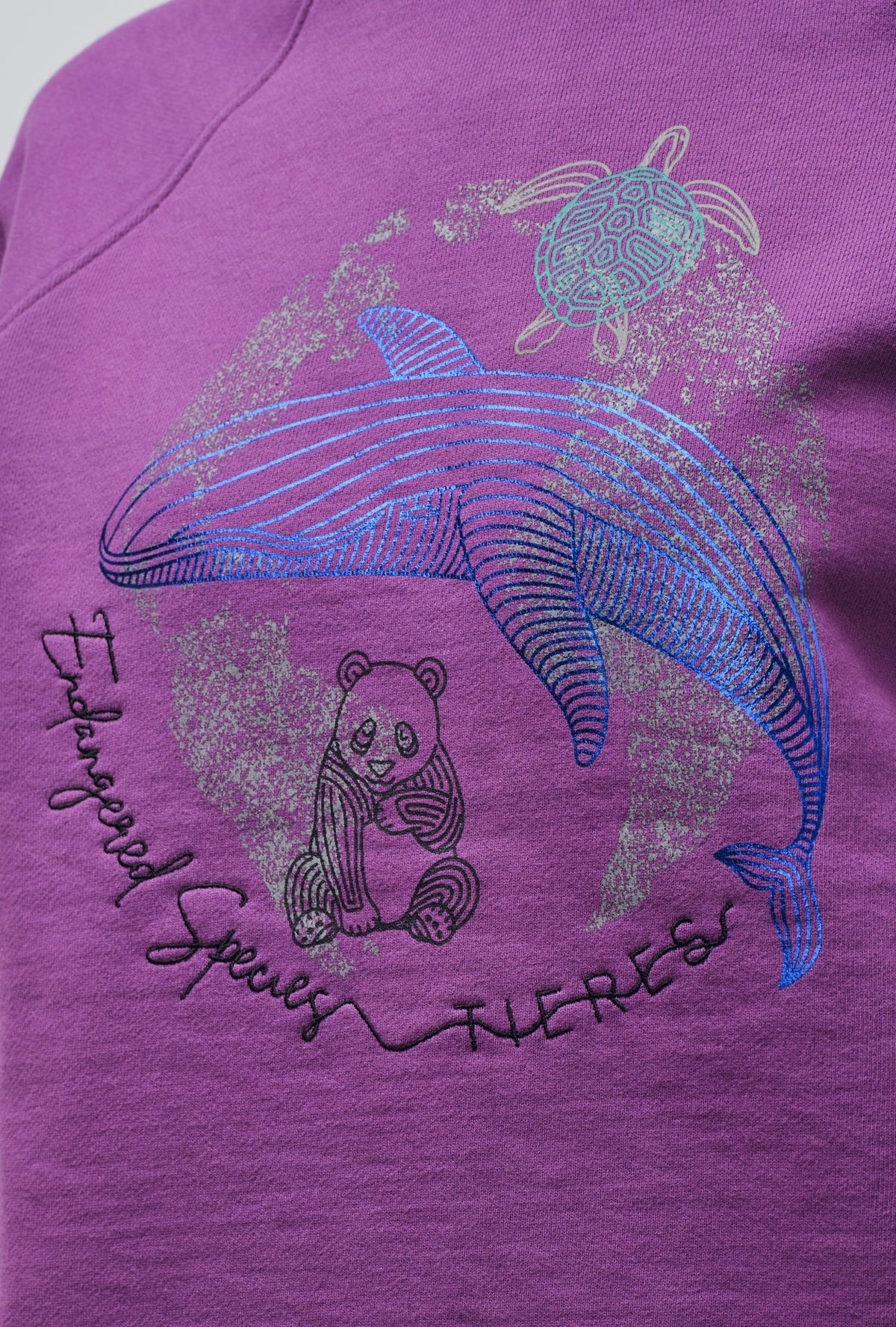 SOLID GRAPHIC SWEATSHIRT