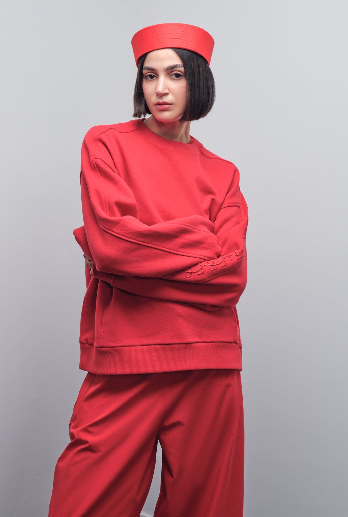 SOLIS EMBROIDERED SWEATSHIRT