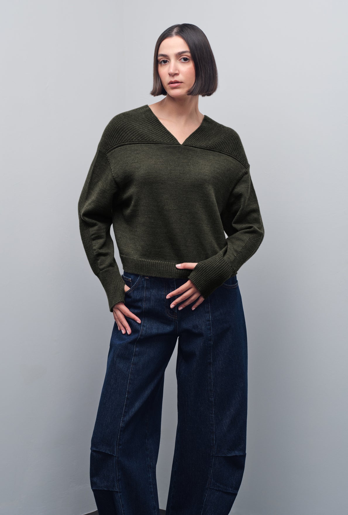 TRAMA V-NECK KNITWEAR