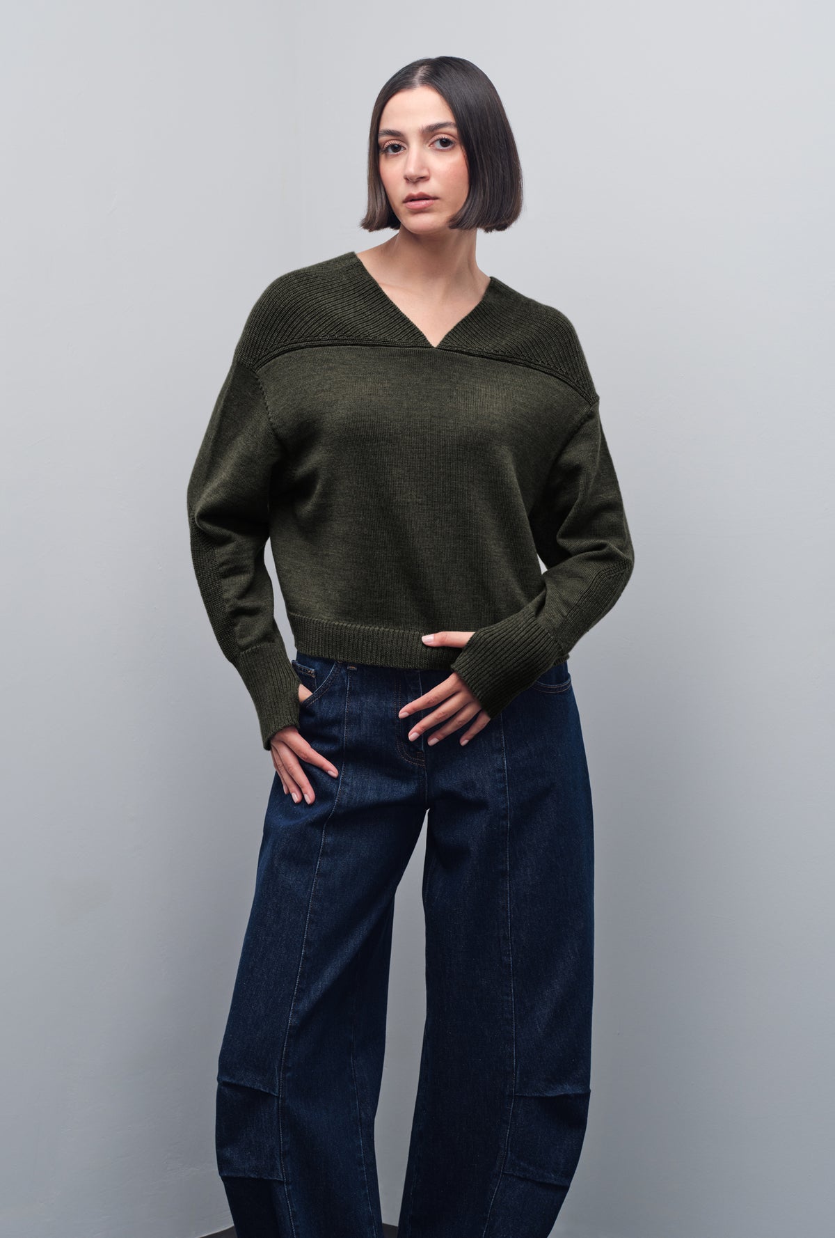 TRAMA V-NECK KNITWEAR
