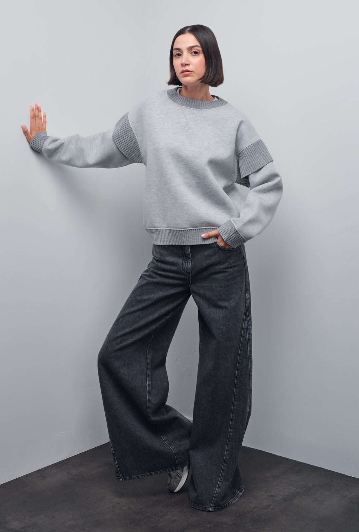 VELA KNIT-TRIM SWEATSHIRT