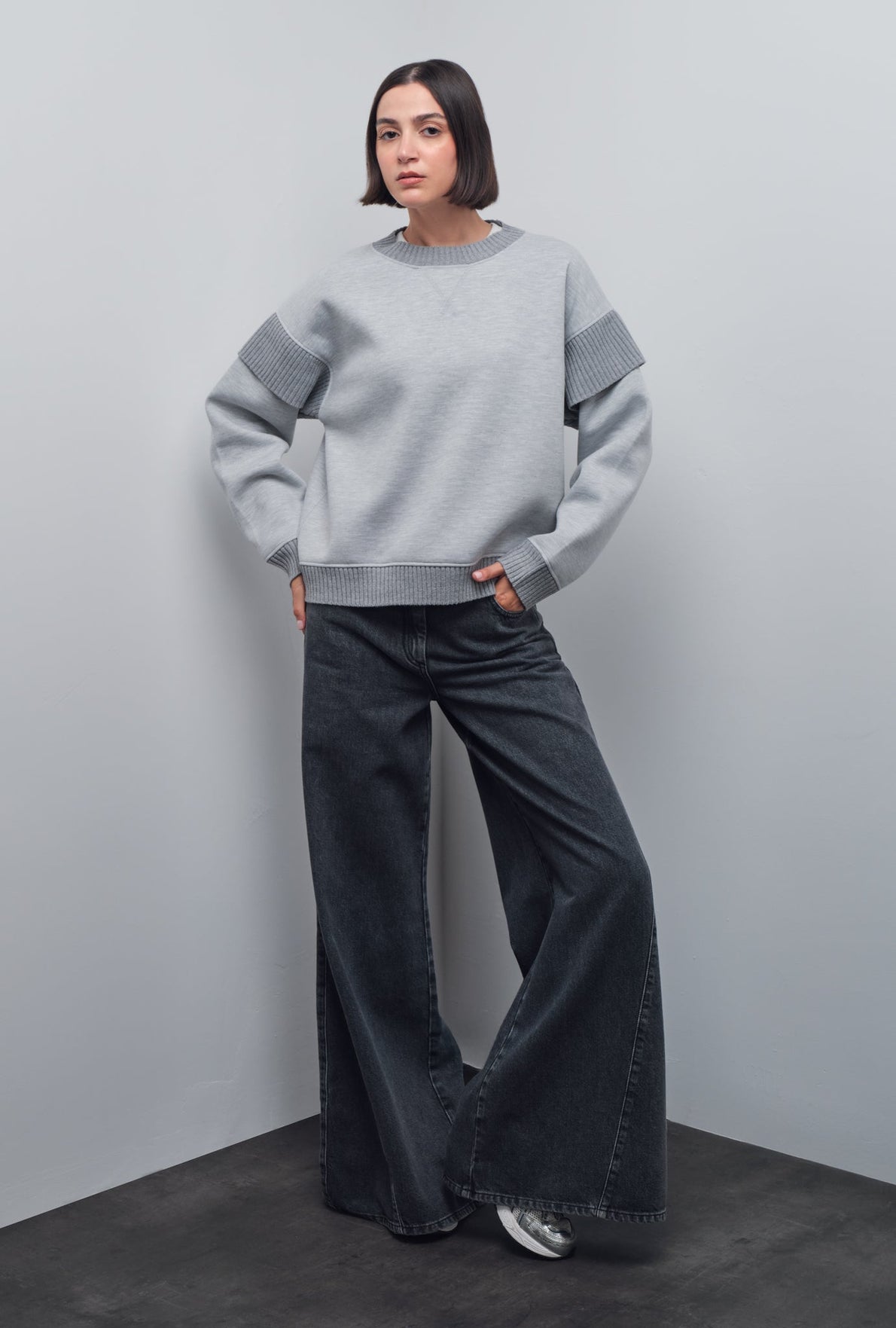 VELA KNIT-TRIM SWEATSHIRT