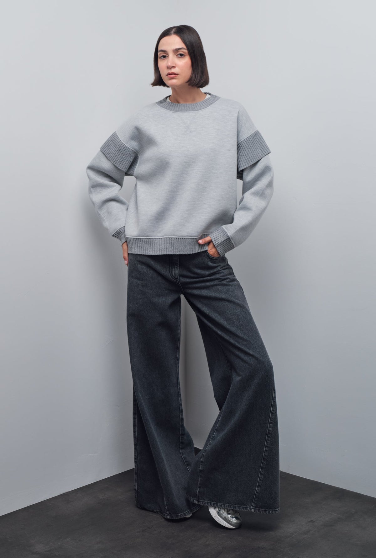 VELA KNIT-TRIM SWEATSHIRT