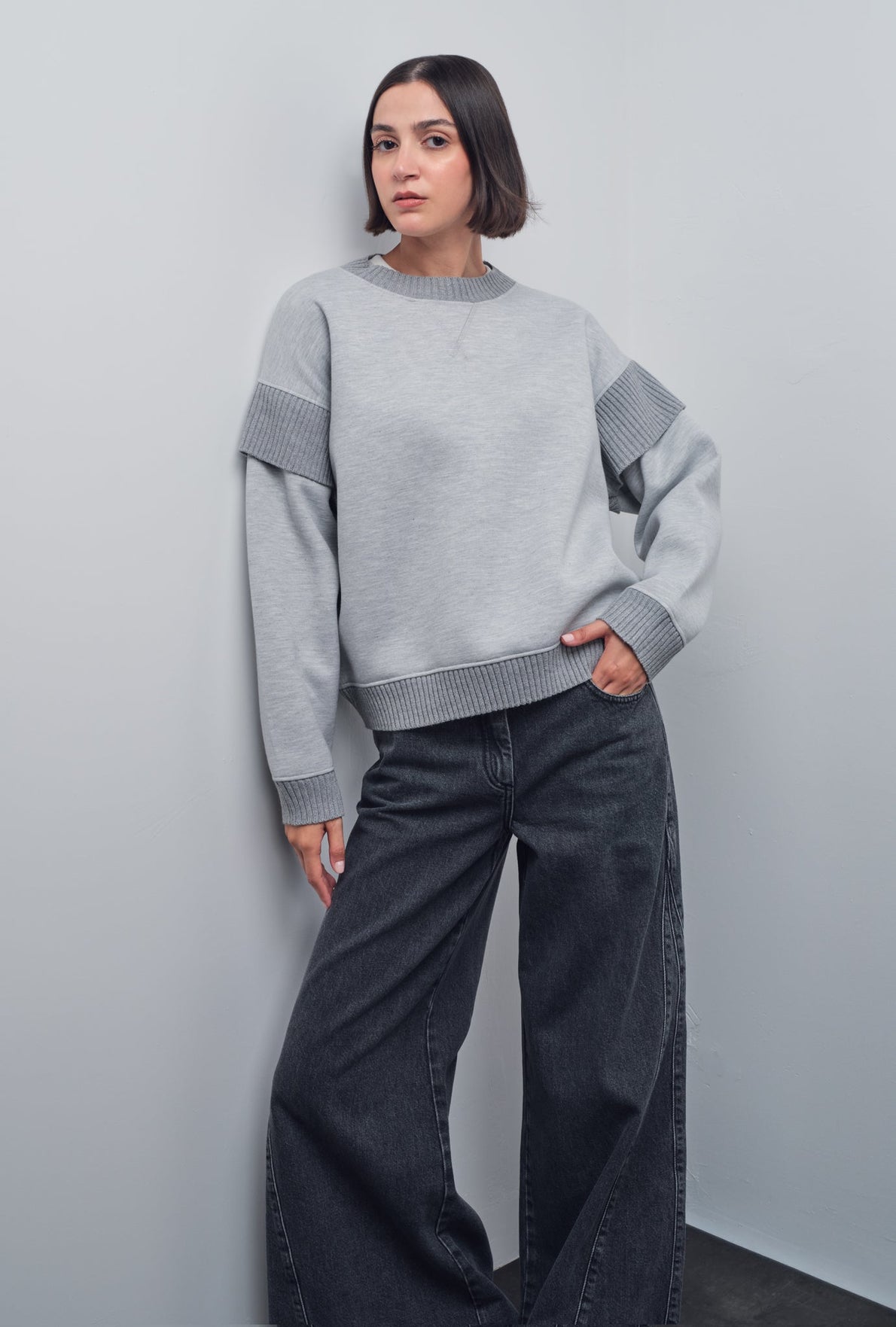 VELA KNIT-TRIM SWEATSHIRT